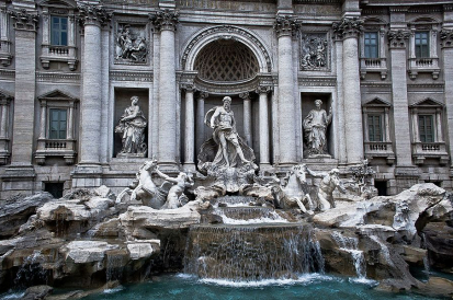 Trevi_Fountain,_Rome,_Italia