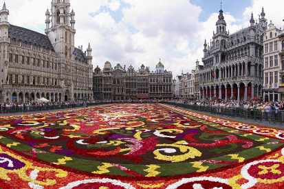 1024px Brussels_floral_carpet_B