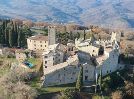 Castello Giomici   Valfabbrica   19